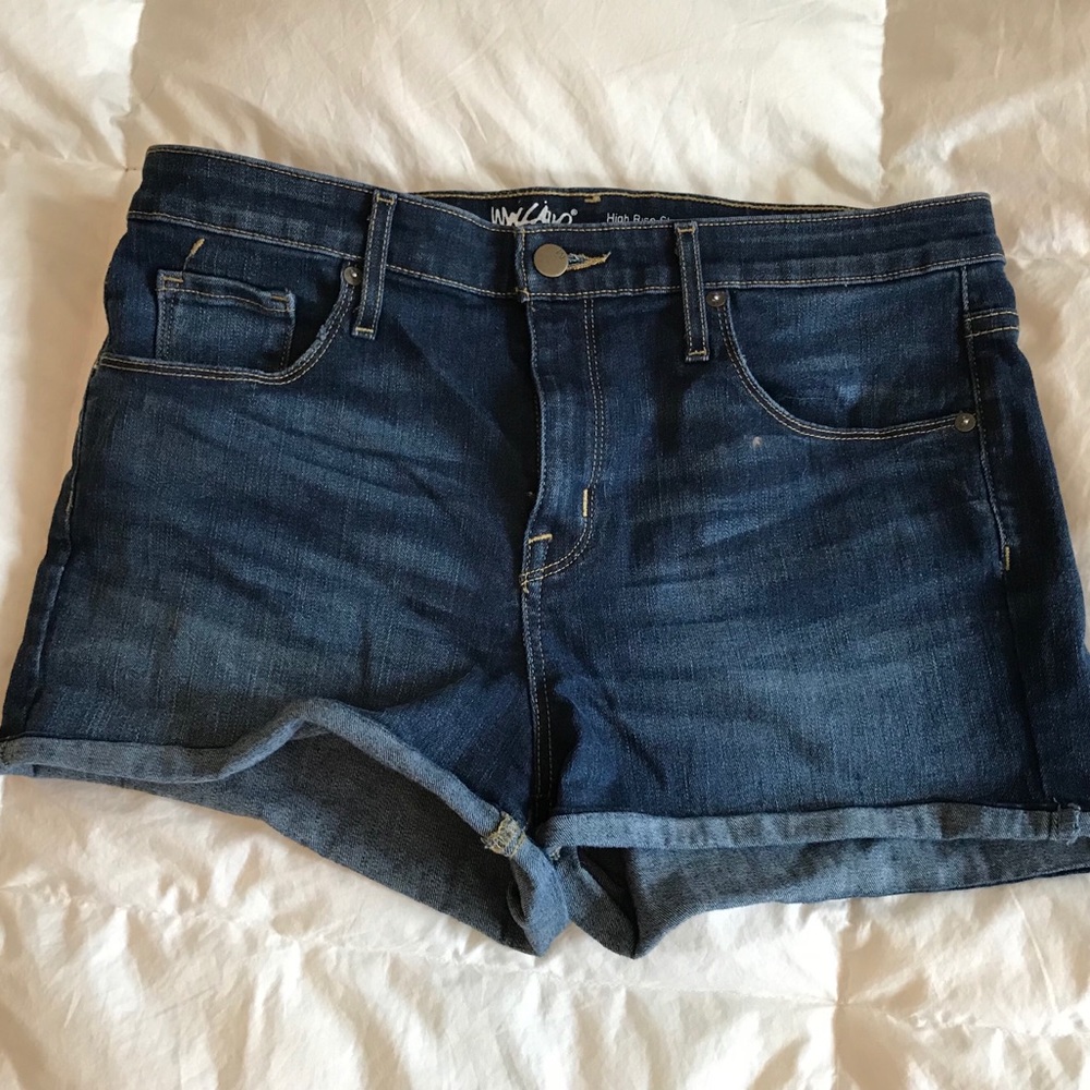 Like New! Mossimo High-Rise Stretch Denim Short
